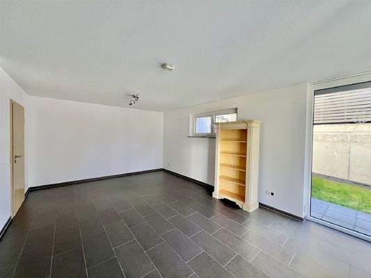 Großzügiges, helles Zimmer im GG