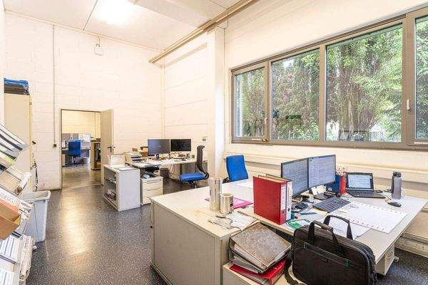 Büroraum Produktion Anbau 2001