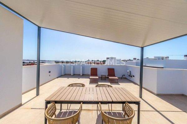 Properties in a Complex in a Popular Location in Torrevieja