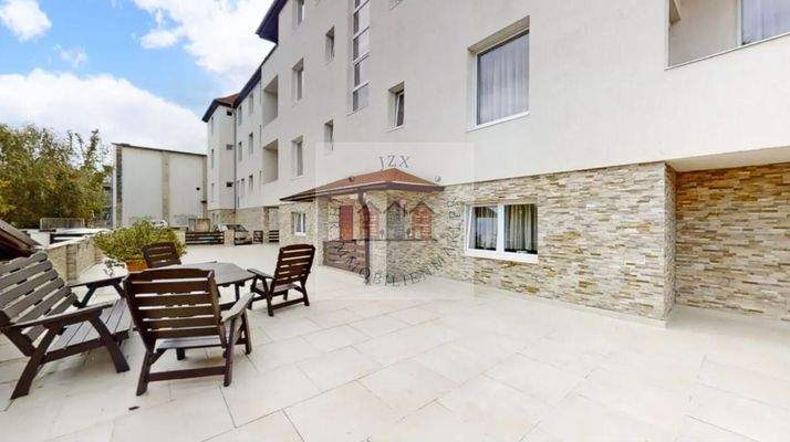 Gemütliche und ruhige Terrasse