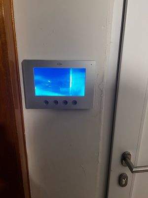 Türsprechanlage mit Monitor 1 OG