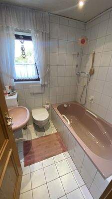 Bad im hinteren Haus