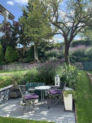 Gartenteil mit Brunnen