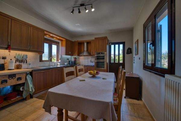 Kreta, Xirosterni: Ruhiges Anwesen in der Nähe des Strandes zu verkaufen