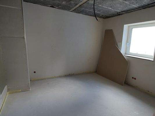 Kind - EG Ost HS112.jpg