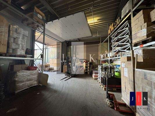 Halle Innenansicht 2