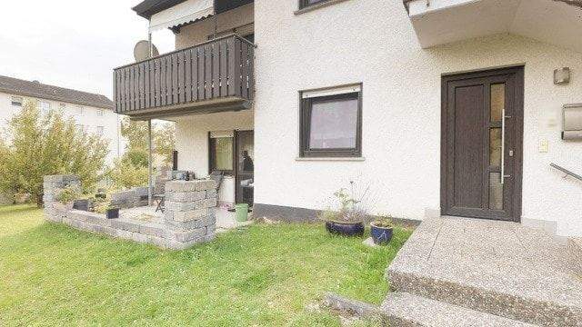 Eingang_und_Terrasse