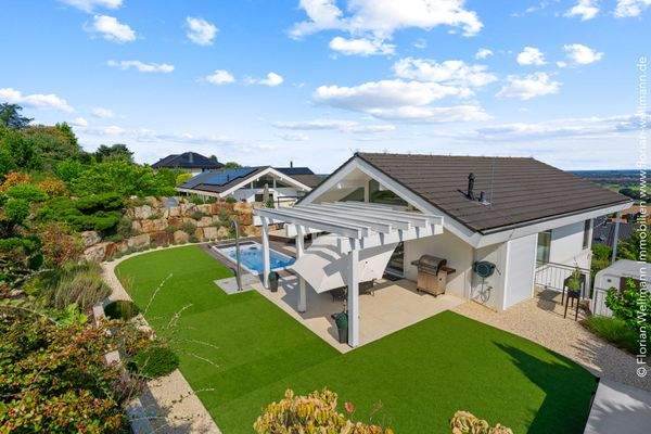 Vorbereitung für PV-Anlage auf dem Dach