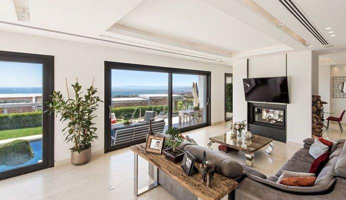 Photo: Villa in Marbella East