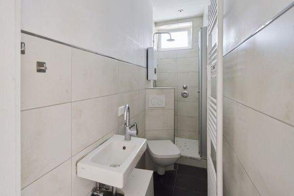 Modernisiertes Duschbad