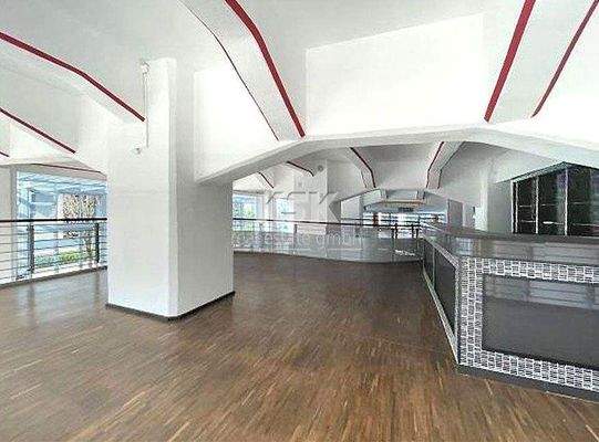 Galerie vorderer Bereich - Gallery front area 