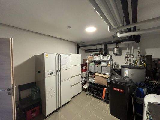 Keller und Technik.jpg