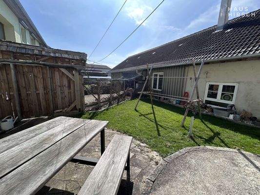 Garten Wohnung re u Schuppen