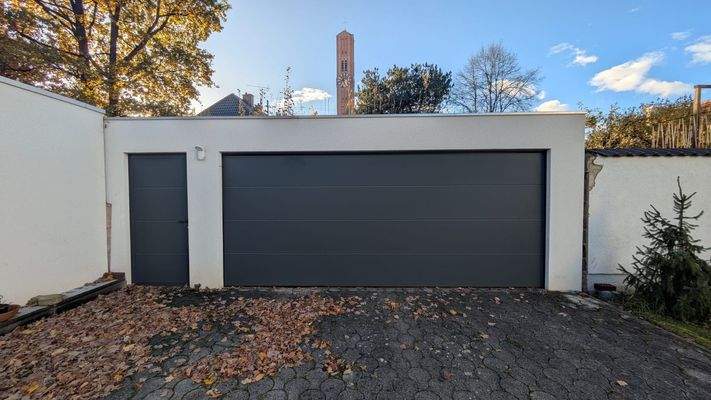 Doppelgarage mit Geräteraum