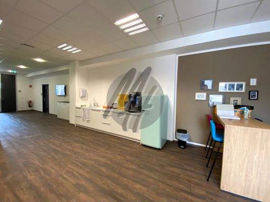 INFOS UNTER: 06171-586000