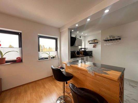 Offene Küche mit Insel 