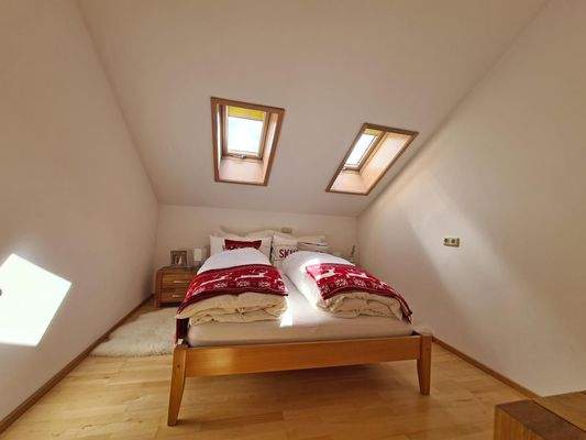 Schlafzimmer/Arbeitszimmer