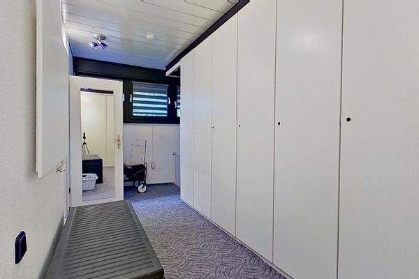 Schlafzimmer (Ankleide)