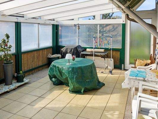 überdachte Terrasse