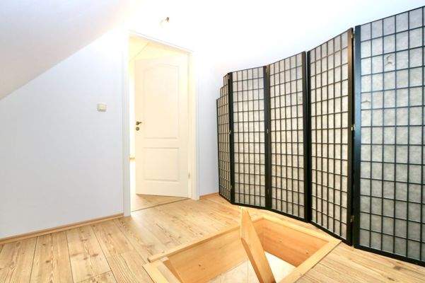 Hinauf ins dachgeschoss!