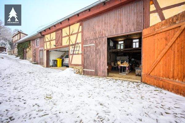 Scheune und Garage