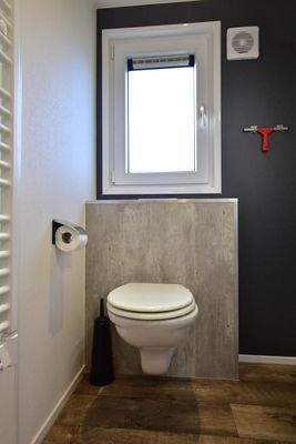 chalet-kaufen-europarcs-kaatsheuvel-badezimmer-toilette-detail-2025