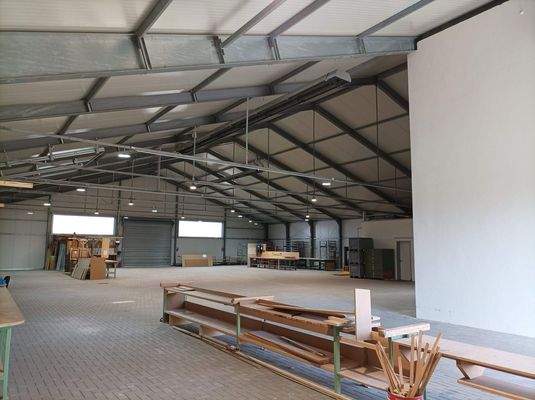 Blick in große Halle