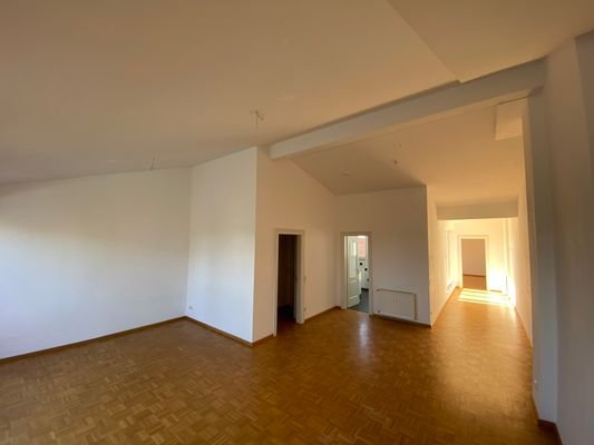 Wohn-/Esszimmer