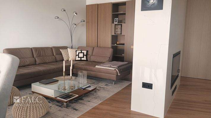 Living space - Verbessert - (KI generiert)