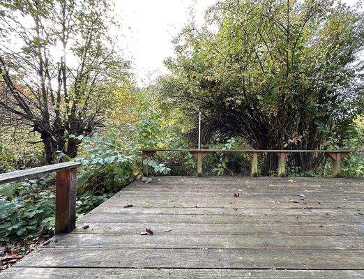 Terrasse mit Blick in den Garten