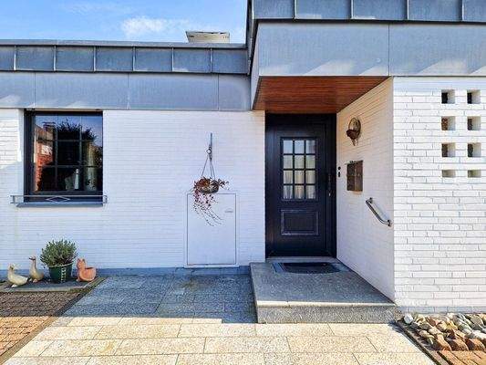 überdachter Hauseingang