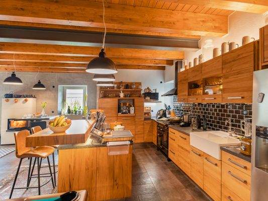 Wohn- und Essbereich in der ehemaligen Scheune