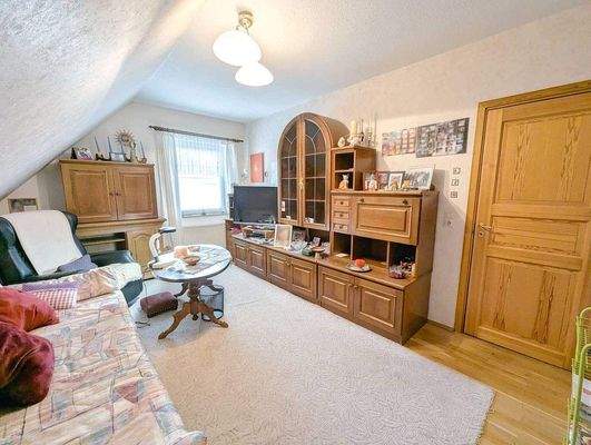 makellos 15 EFH Neu Broderstorf - Zimmer 2 DG .jpg