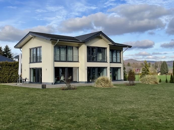 Luxuriöse, exklusive und moderne  Villa in schöner und ruhiger Lage von Dörentrup zu verkaufen