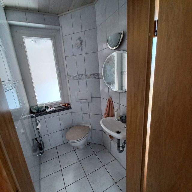 Wunderschönes Einfamilienhaus Cainsdorf incl. Einbauküche, Garten mit Pool, Sonnenterrasse Wintergarten zu vermieten - Photo 2