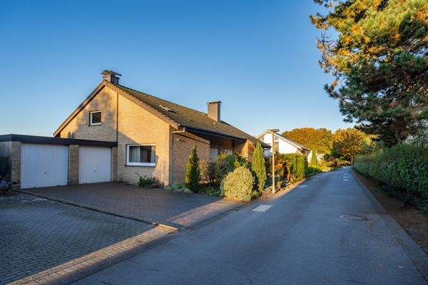 Die Immobilie liegt in einer ruhigen Sackgasse.