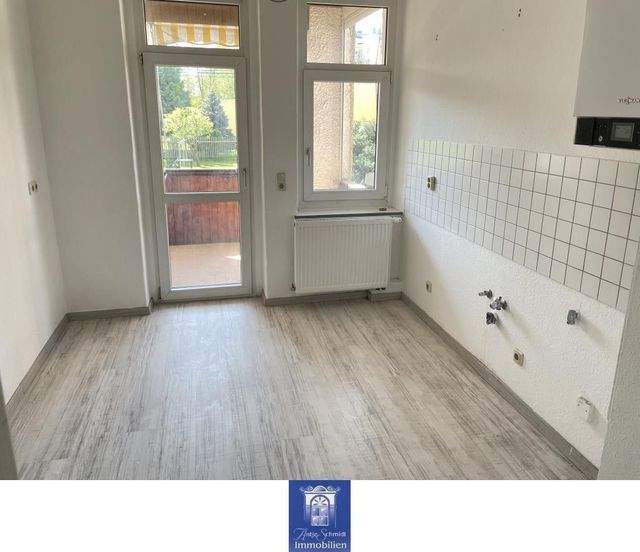 Gepflegte Wohnung mit Loggia, Blick ins Grüne und modernem Badezimmer! - Foto 2