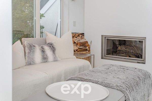 Wohnbereich mit Kamin