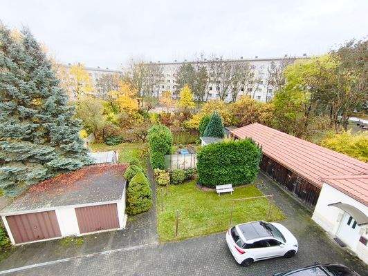 Ausblick in Grundstück vom 2.OG