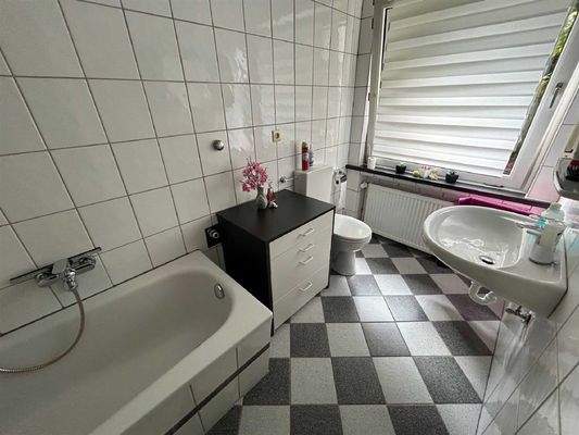 Badezimmer Erdgeschoss rechts