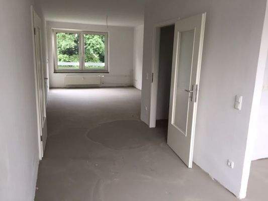 Beispiel Durchgang Küche zu WZ