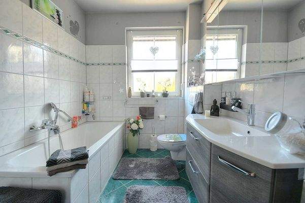 EFH-Schönberg-Badezimmer-1