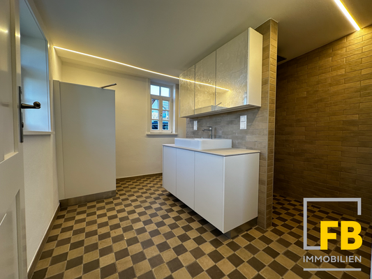 Duschbad im Erdgeschoss