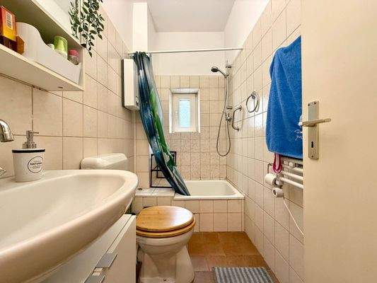 Duschbad mit Fenster