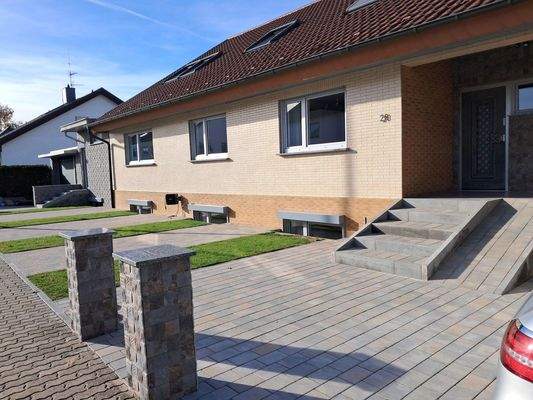 Hausansicht Haupteingang EG/DG