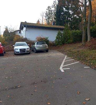 Parkplatz vor dem Haus