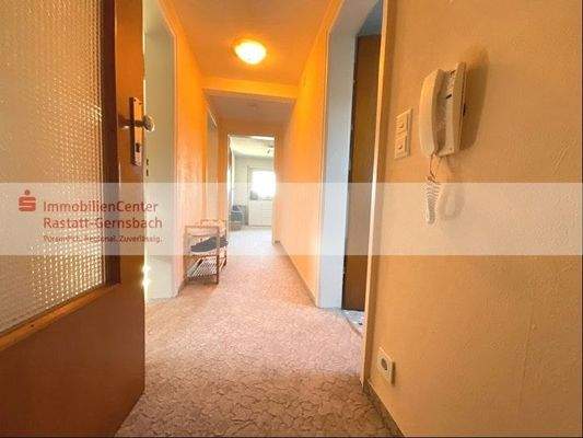 MFH - Whg. DG Wohnungseingang/Flur