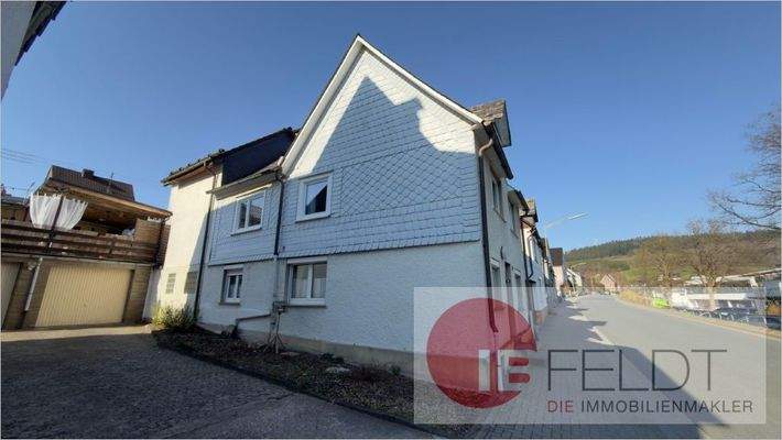 Haus und Umgebung II 