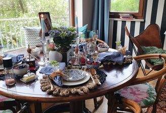 Essecke / Blick in grüne Oase