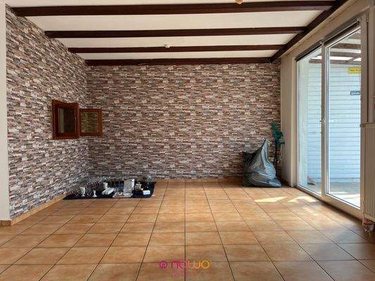 ..mit Durchreiche in den Essbereich..